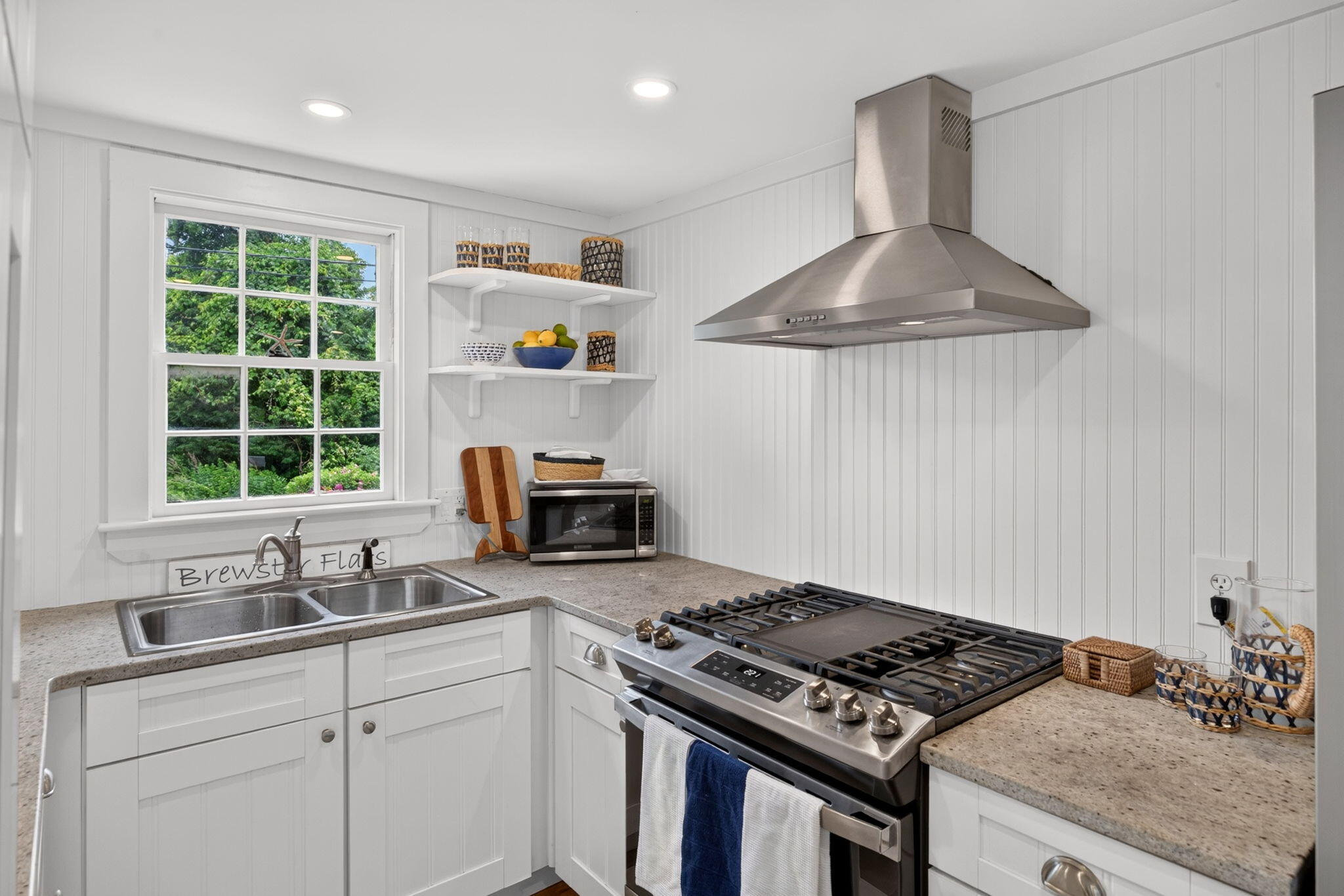 130 Spring Lane Brewster, MA 02631 - Photo 20 of 37 35-8P0A4681