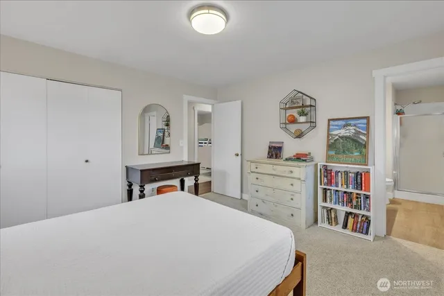 $565,000 | 217 South Iowa Avenue, East Wenatchee, WA 98802