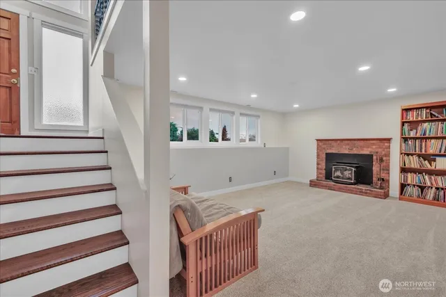 $565,000 | 217 South Iowa Avenue, East Wenatchee, WA 98802