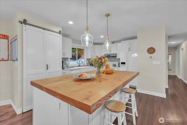 $565,000 | 217 South Iowa Avenue, East Wenatchee, WA 98802