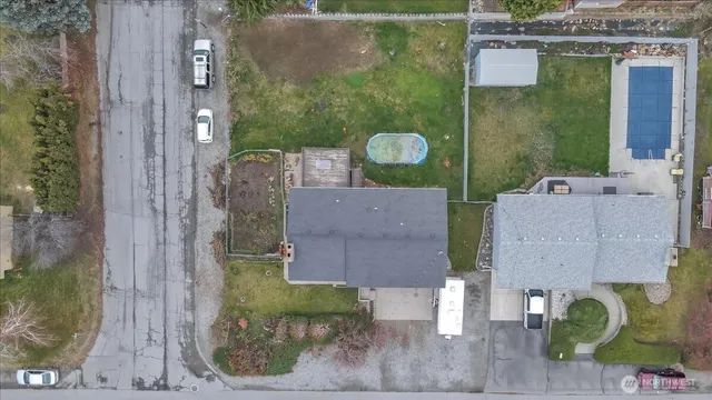 $565,000 | 217 South Iowa Avenue, East Wenatchee, WA 98802