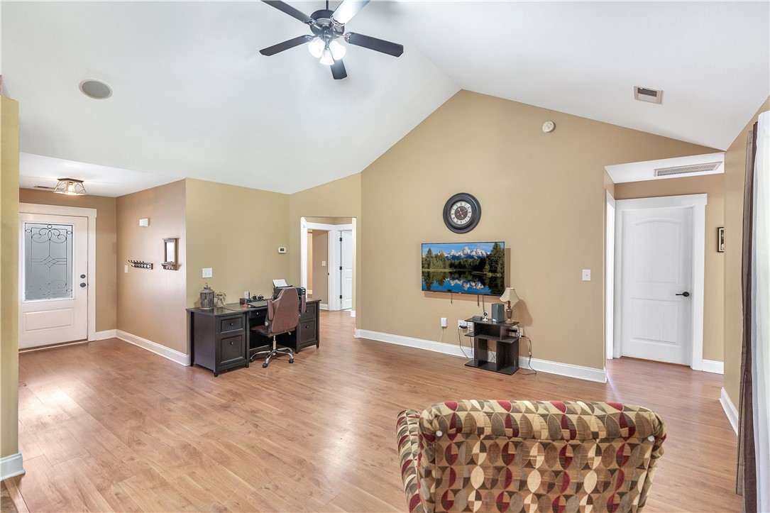 215 Maple Grove Road Seneca, SC 29678 - Photo 17 of 27 Gallery Image 17