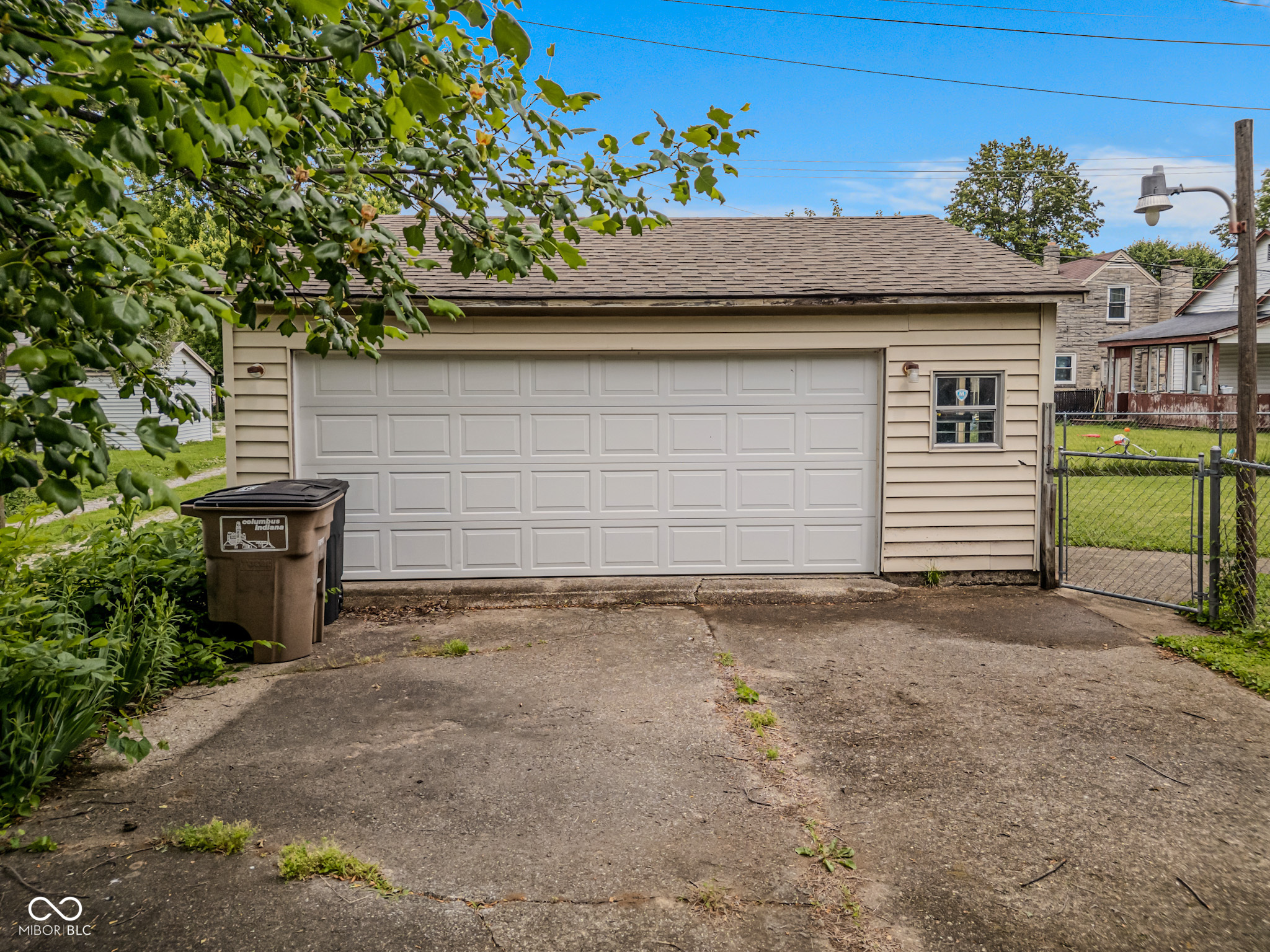 1902 Gilmore Street Columbus, IN 47201 - Photo 5 of 24
