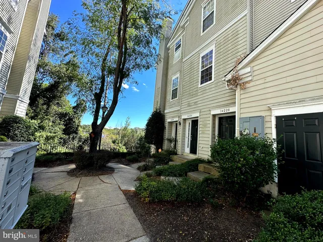 $2,300 | 14226 Hampshire Hall Court, Unit 402, Upper Marlboro, MD 20772