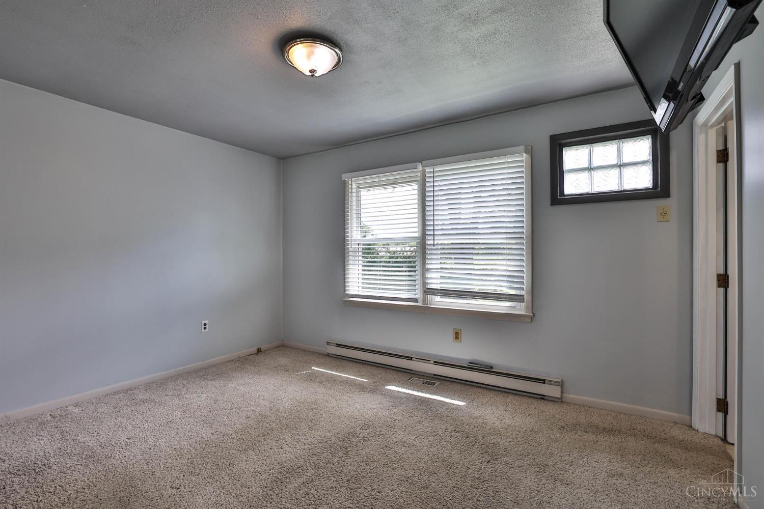 6035 Kyles Station Road Hamilton, OH 45011 - Photo 17 of 41