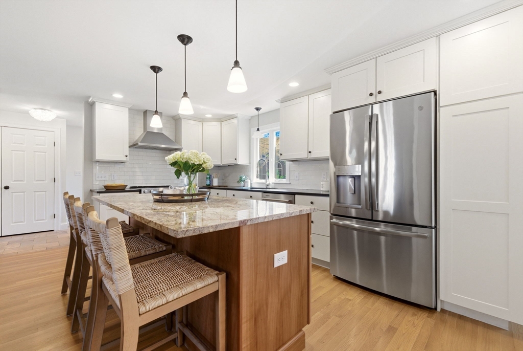 14 Christopher Lane Scituate, MA 02066 - Photo 6 of 38