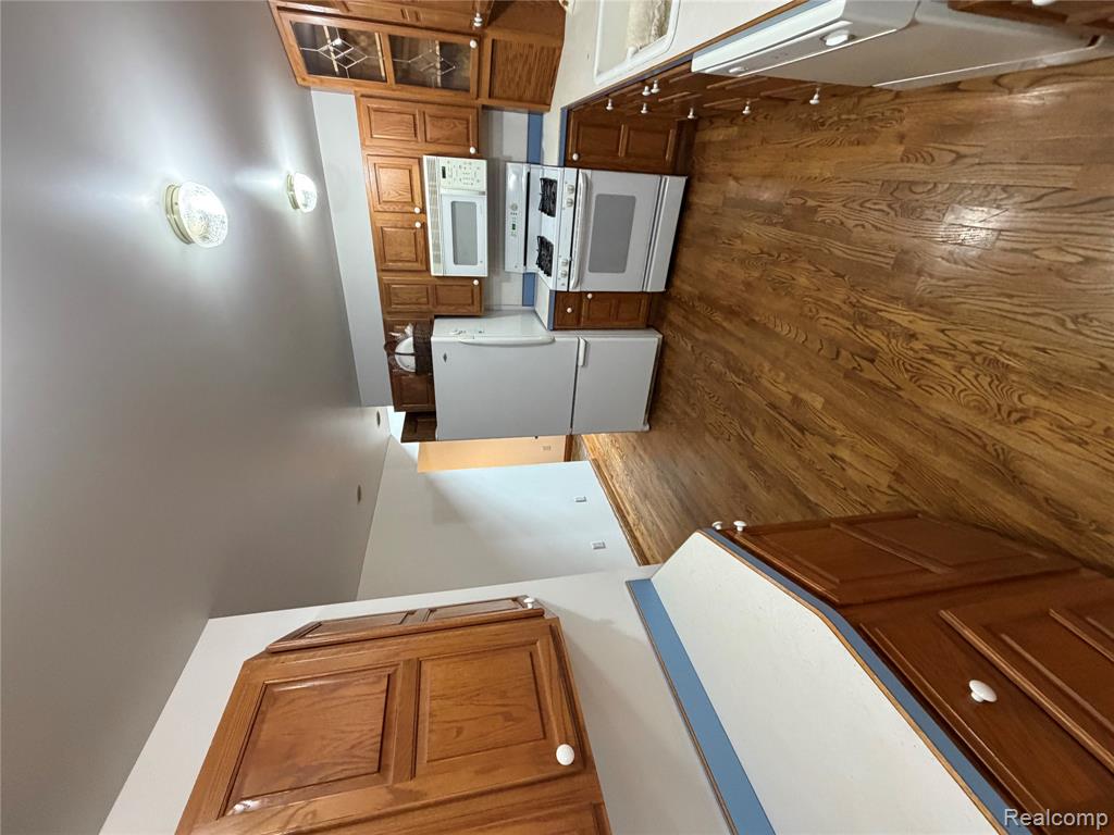 701 Harsen Road Lapeer, MI 48446 - Photo 13 of 31