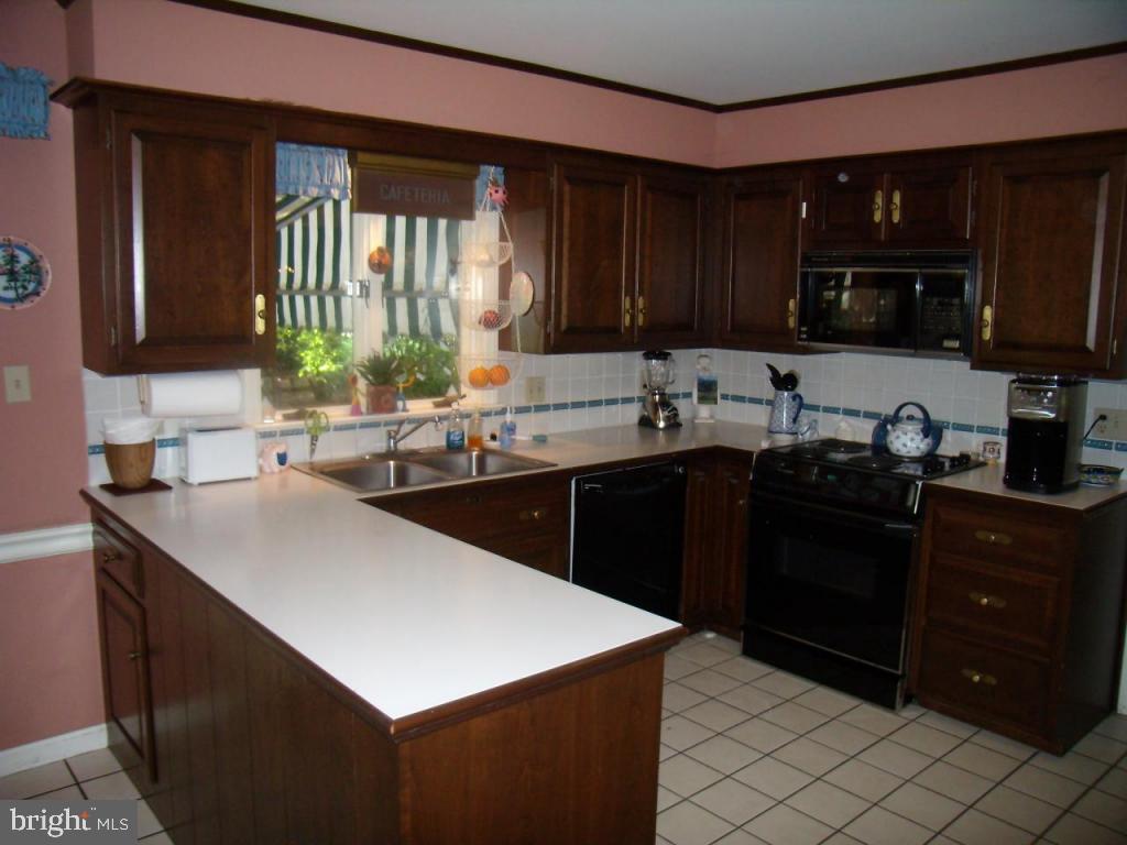 1324 Hunsicker Road Lancaster, PA 17601 - Photo 8 of 17 Gallery Image 8