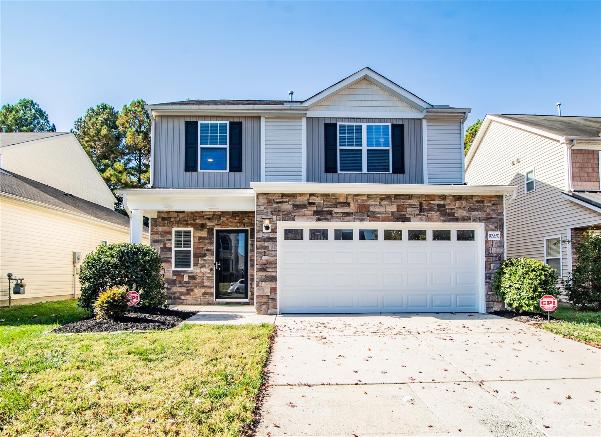 10920 Greenhead View Road Charlotte, NC 28262 - Photo 1 of 34 Gallery Image 1