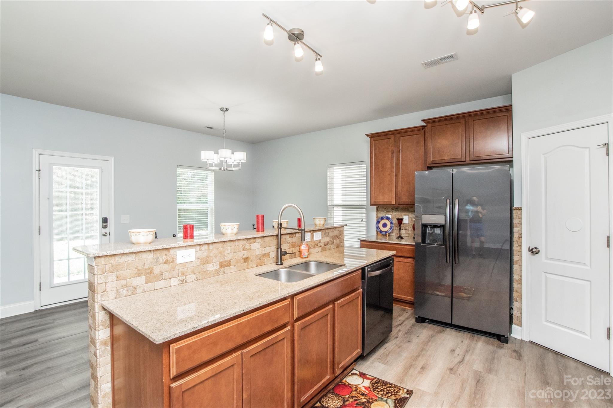 10920 Greenhead View Road Charlotte, NC 28262 - Photo 4 of 34 Gallery Image 4