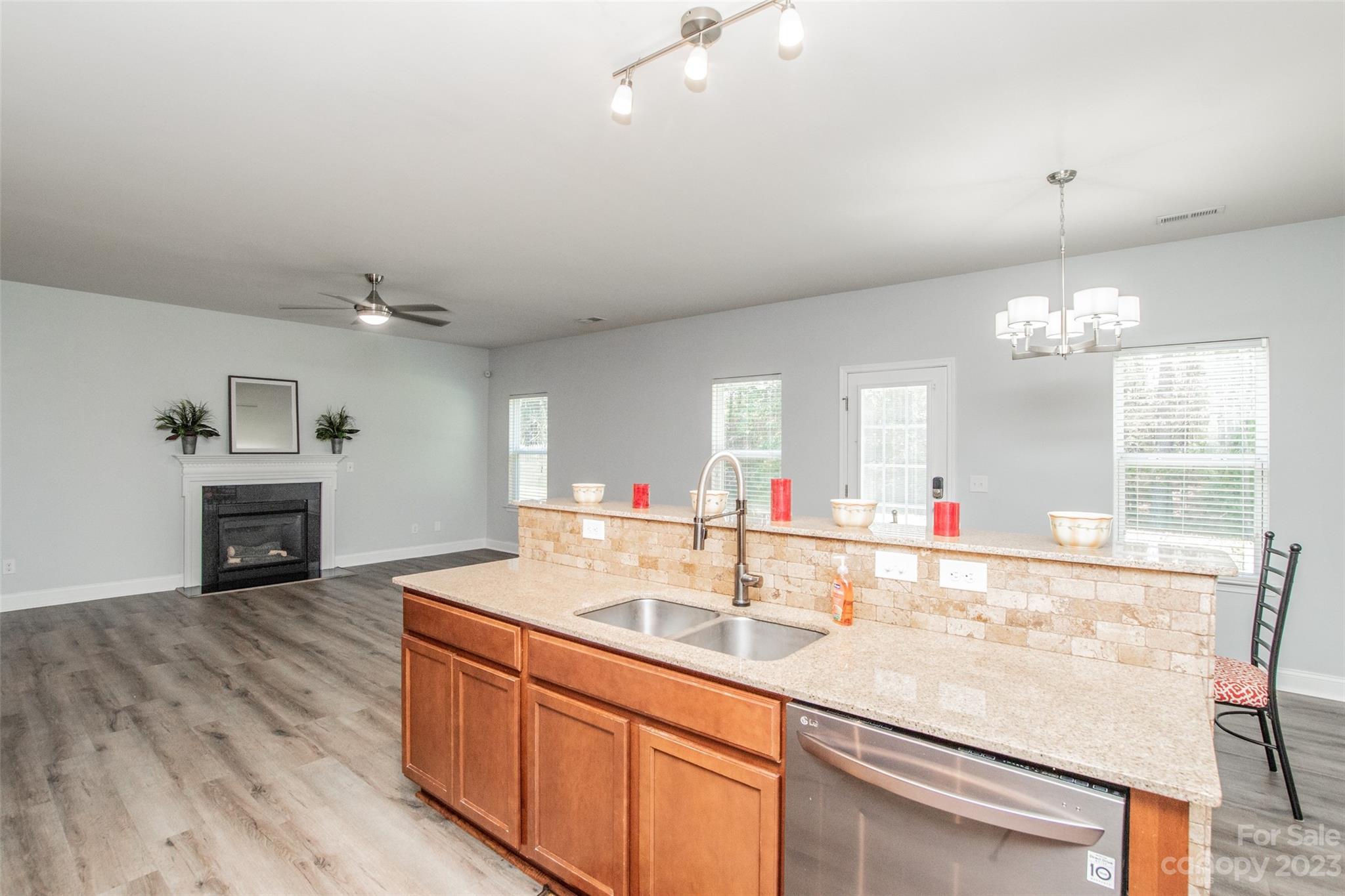 10920 Greenhead View Road Charlotte, NC 28262 - Photo 6 of 34 Gallery Image 6