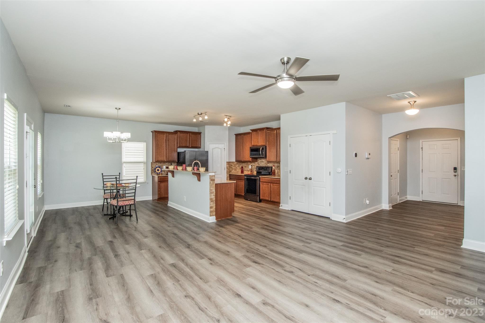 10920 Greenhead View Road Charlotte, NC 28262 - Photo 10 of 34 Gallery Image 10