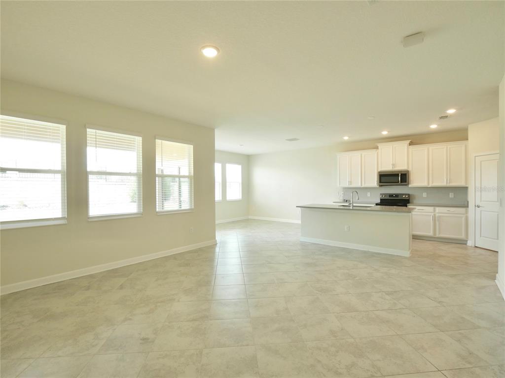 1043 Blackwolf Run Road Davenport, FL 33896 - Photo 8 of 23