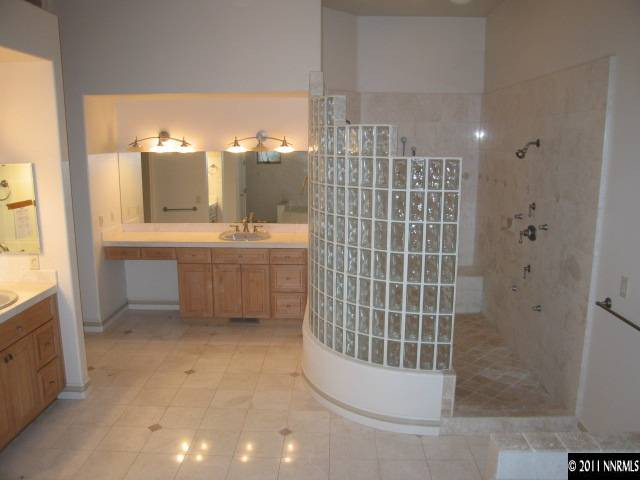 188 Carleton Court Reno, NV 89511 - Photo 9 of 13 Photo 9