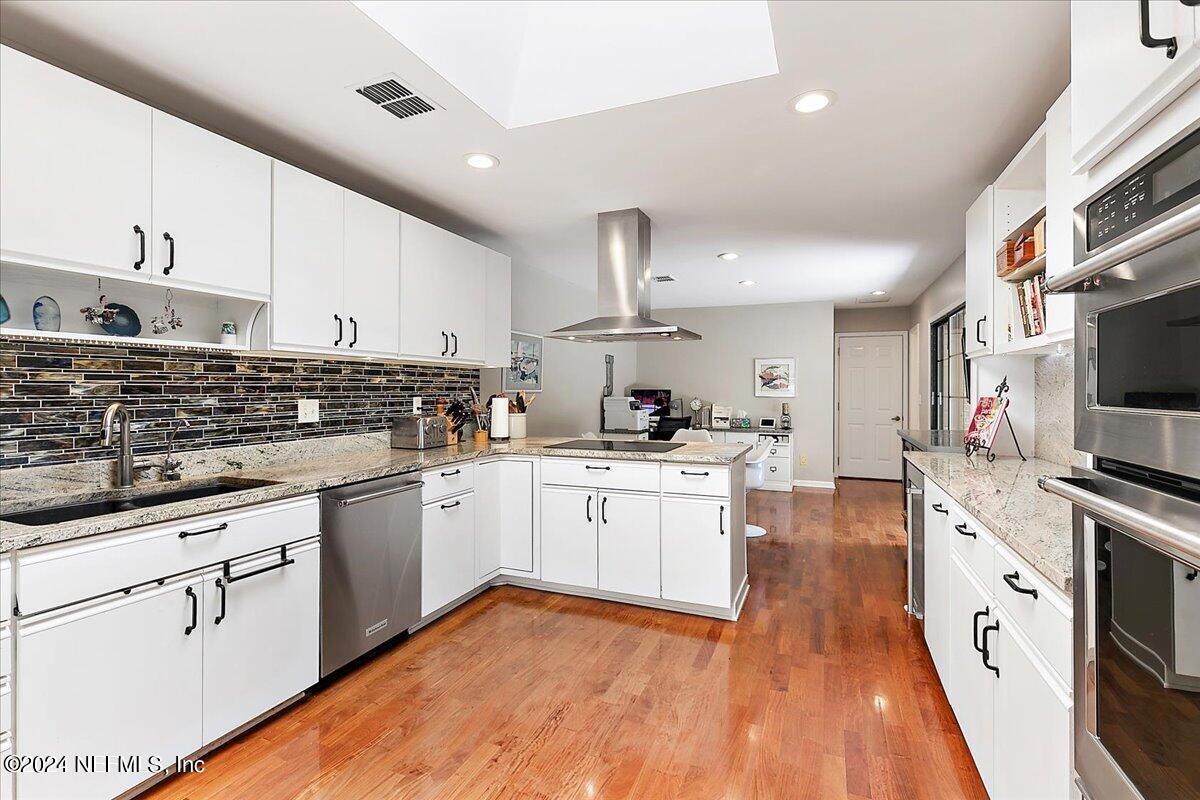 4251 Monument Road, Unit 202 Jacksonville, FL 32225 - Photo 19 of 35 19-Kitchen
