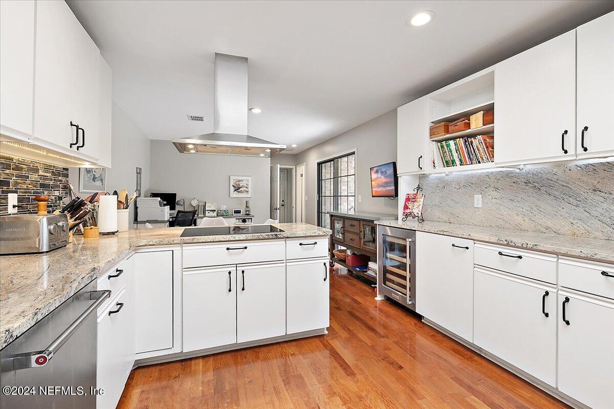 4251 Monument Road, Unit 202 Jacksonville, FL 32225 - Photo 20 of 35 20-Kitchen