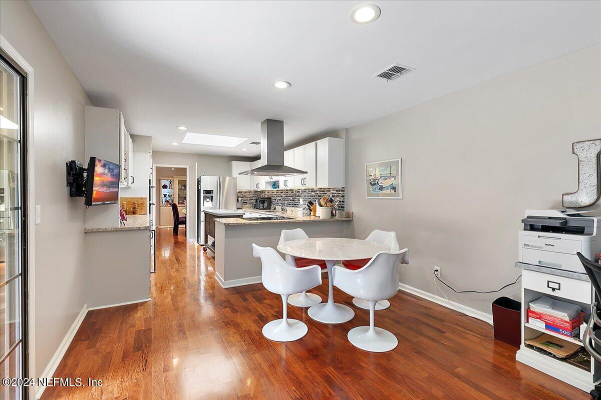 4251 Monument Road, Unit 202 Jacksonville, FL 32225 - Photo 21 of 35 22-Breakfast Area