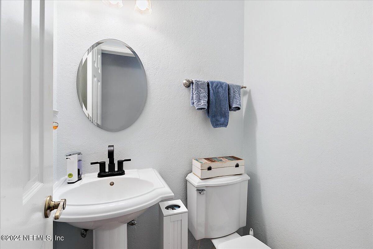 4251 Monument Road, Unit 202 Jacksonville, FL 32225 - Photo 25 of 35 23-Powder Room