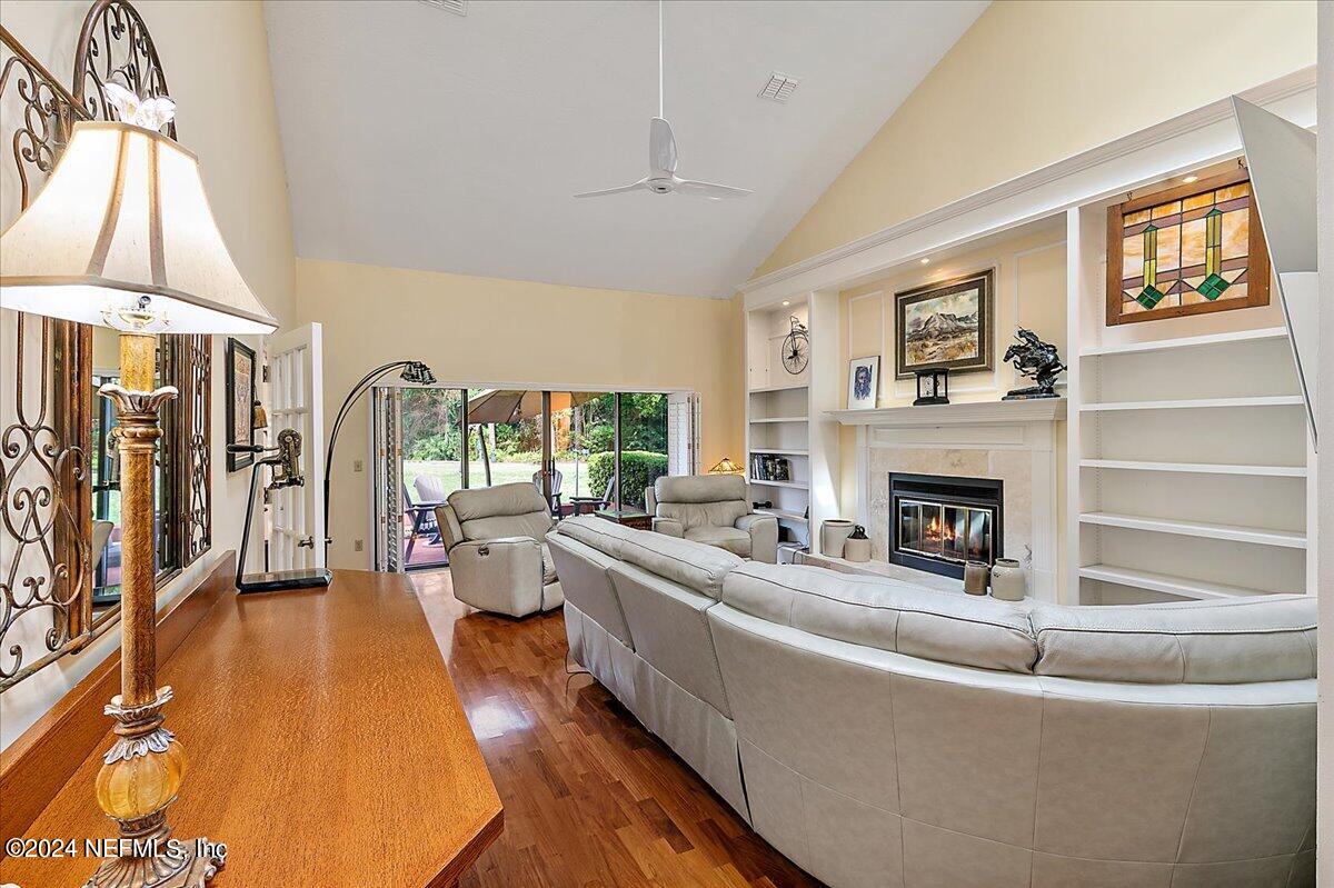 4251 Monument Road, Unit 202 Jacksonville, FL 32225 - Photo 4 of 35 04-Living Room