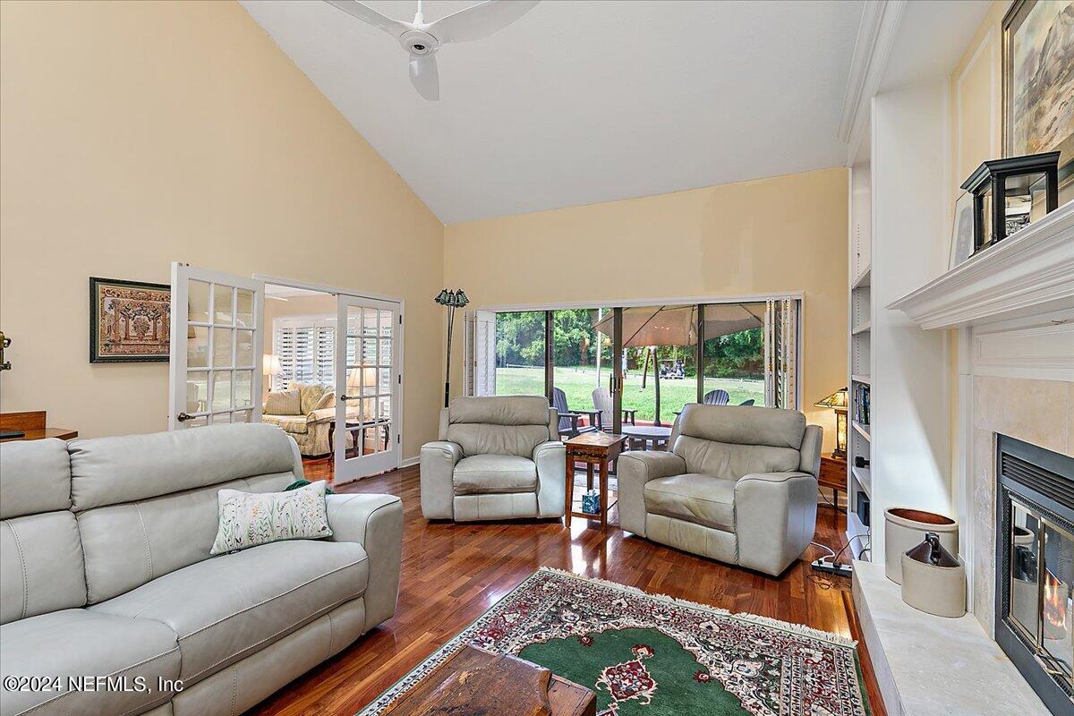 4251 Monument Road, Unit 202 Jacksonville, FL 32225 - Photo 6 of 35 06-Living Room