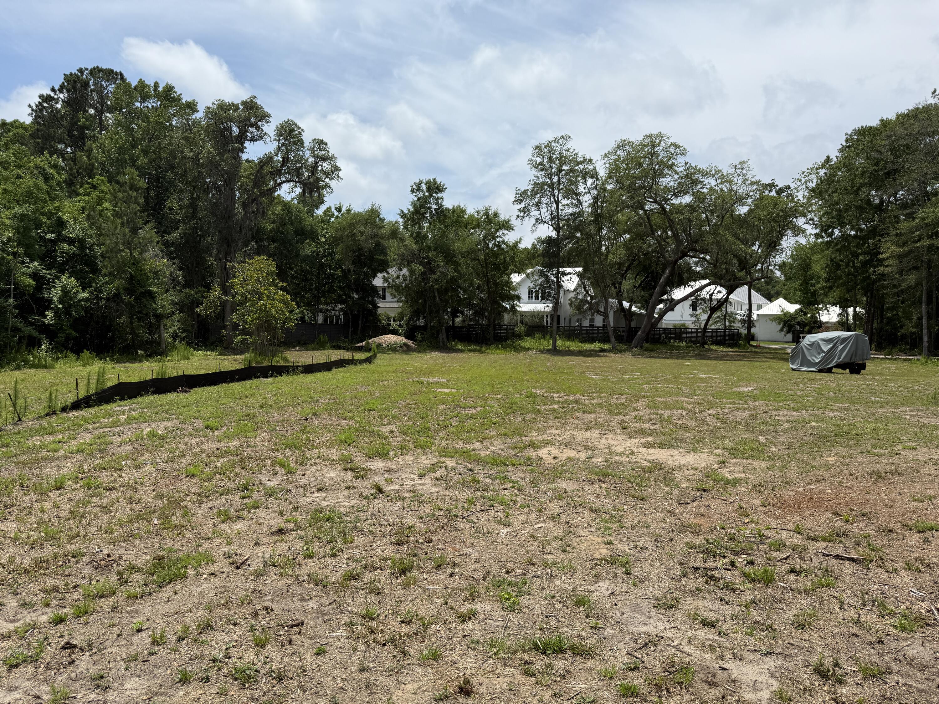 1180 Fulton Hall Lane Mount Pleasant, SC 29466 - Photo 13 of 32 2025-05-29 13.19.18