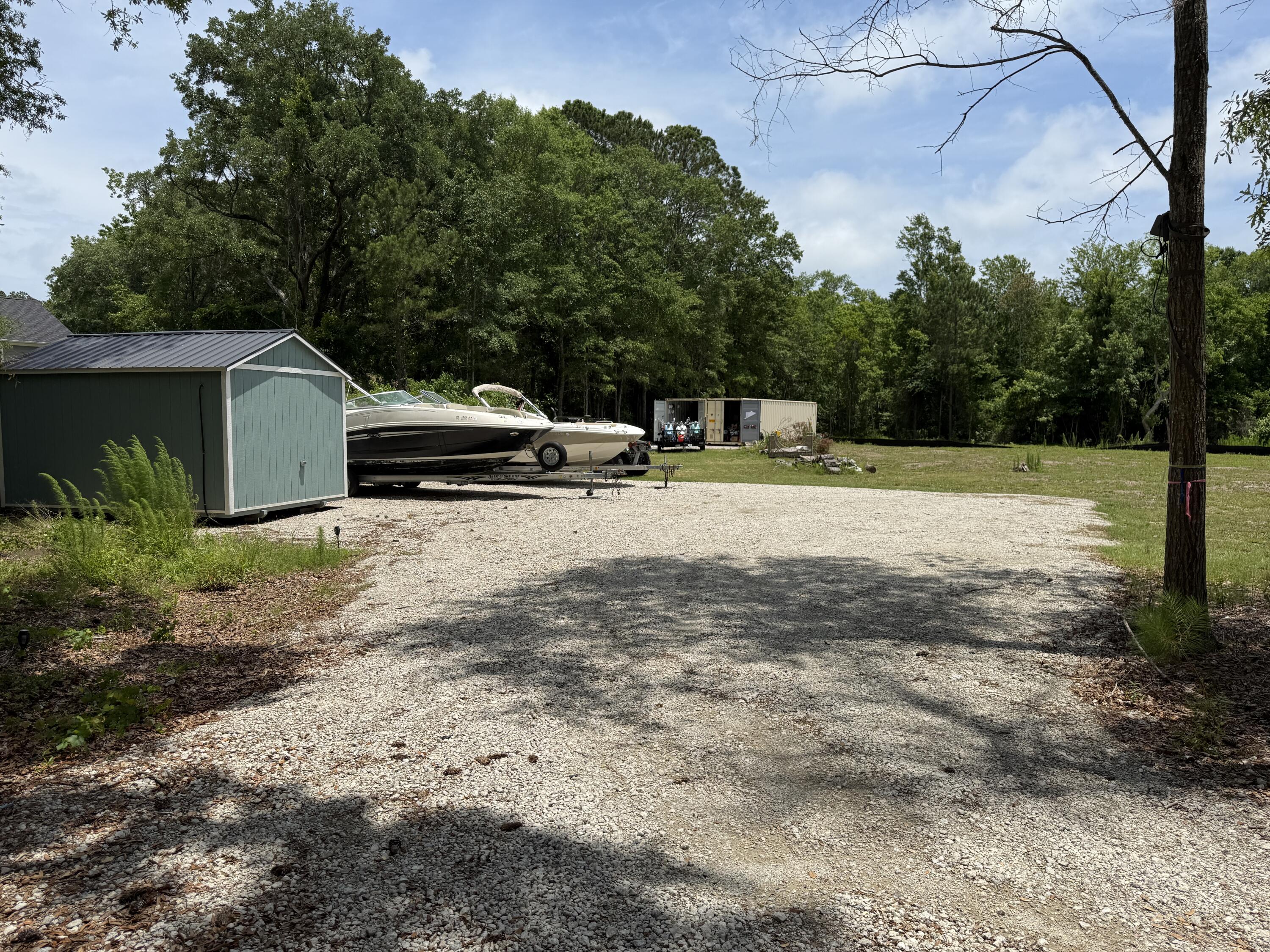 1180 Fulton Hall Lane Mount Pleasant, SC 29466 - Photo 16 of 32 2025-05-29 13.22.02