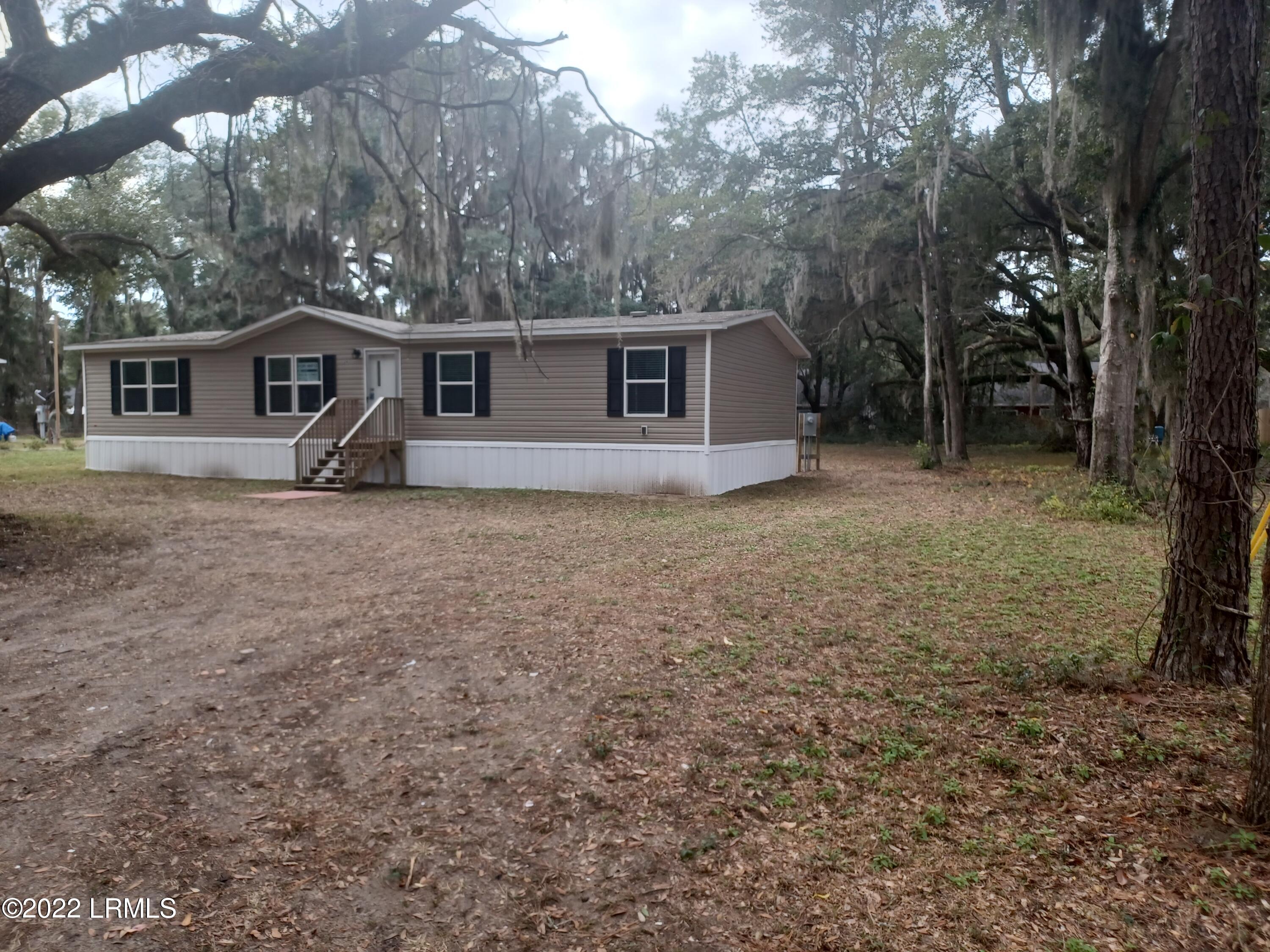 29 Ruelle Du Belle Beaufort, SC 29907 - Photo 1 of 21 20221212_143226