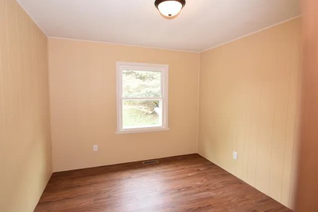 $2,300 | 121 Pheasant Trail, Carpentersville, IL 60110