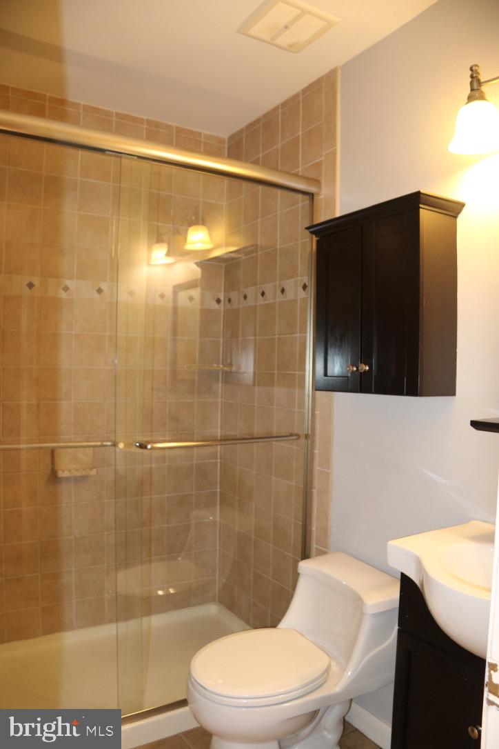 1617 Riedel Road, Unit 12 Crofton, MD 21114 - Photo 12 of 21 Primary Bathroom