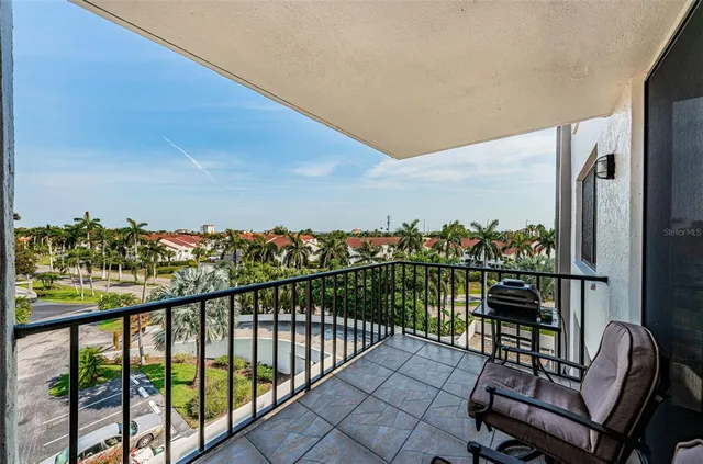 $2,000 | 6361 Bahia Del Mar Boulevard South, Unit 503, St. Petersburg, FL 33715