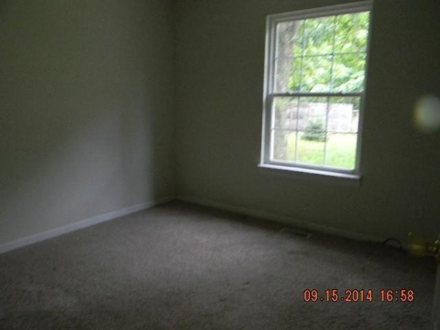 3623 Ross Road Muskegon, MI 49445 - Photo 7 of 9 022