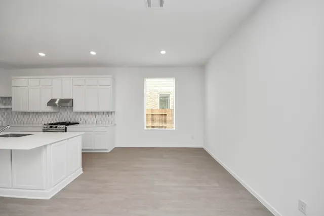 $3,000 | 27406 Sweetwater Bay Drive, Katy, TX 77493