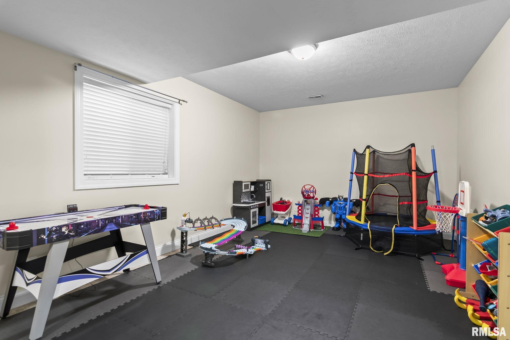 2236 West Laurel Street Springfield, IL 62704 - Photo 43 of 51