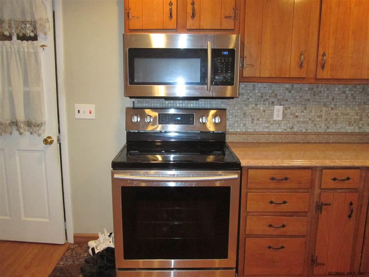 392 Rynex Corners Road Rotterdam, NY 12306 - Photo 11 of 25 Photo 11