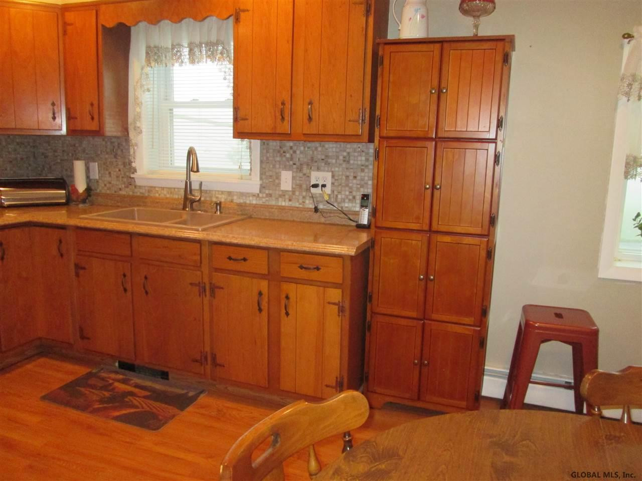 392 Rynex Corners Road Rotterdam, NY 12306 - Photo 10 of 25 Photo 10
