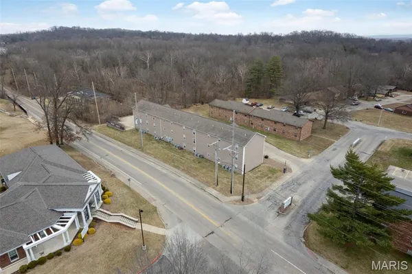 $1,925,000 | 3 Village Drive, Cape Girardeau, MO 63701