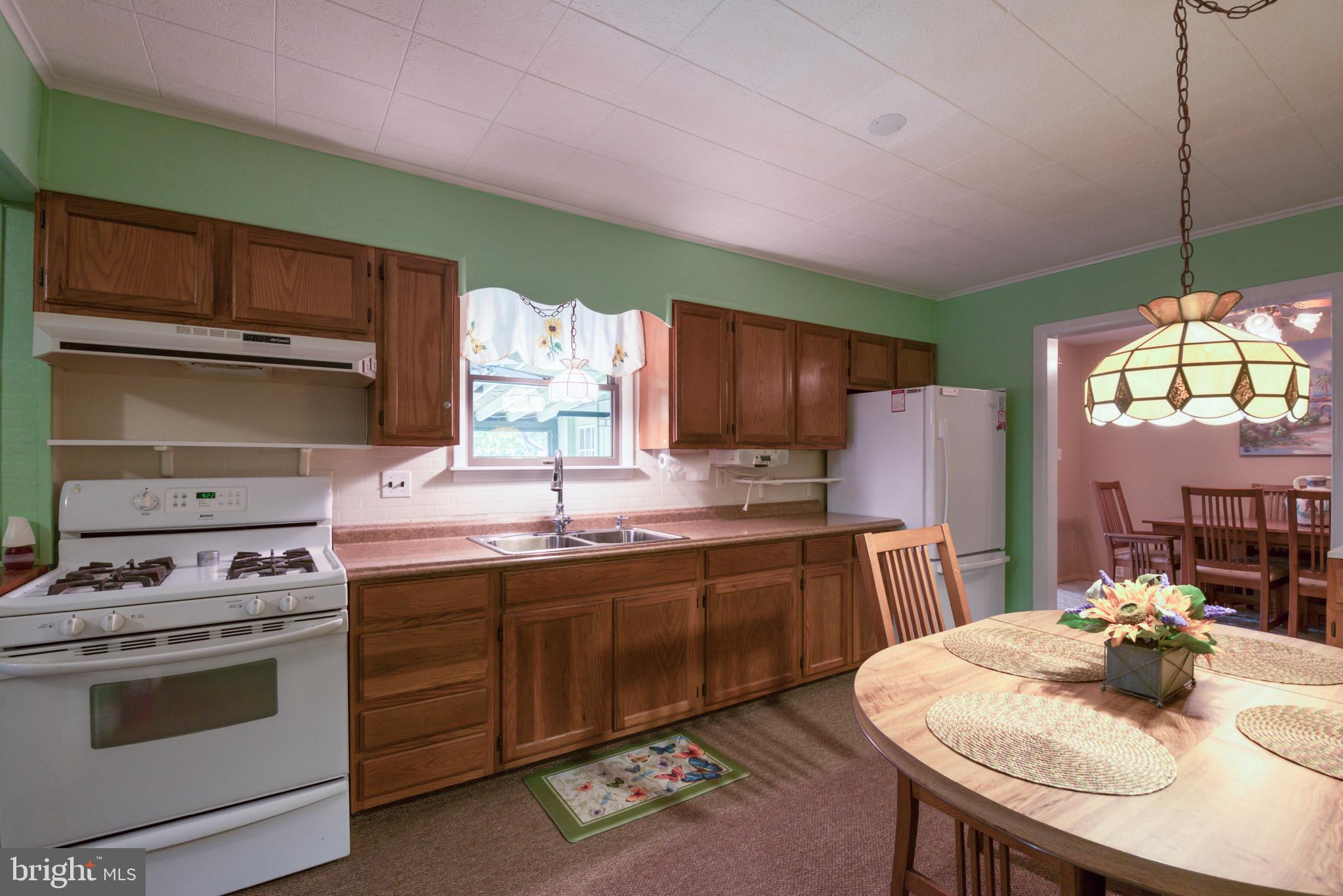 296 Berlin - Cross Keys Road Berlin, NJ 08009 - Photo 5 of 71 Storage Space Galore