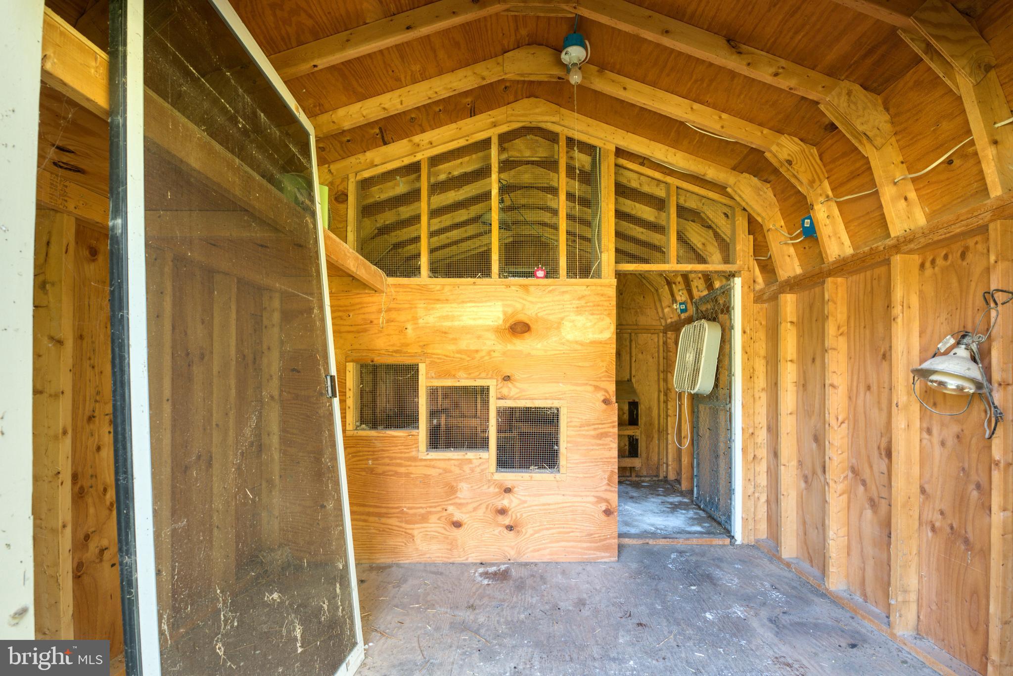 296 Berlin - Cross Keys Road Berlin, NJ 08009 - Photo 55 of 71 Chicken Coop in Great Condition