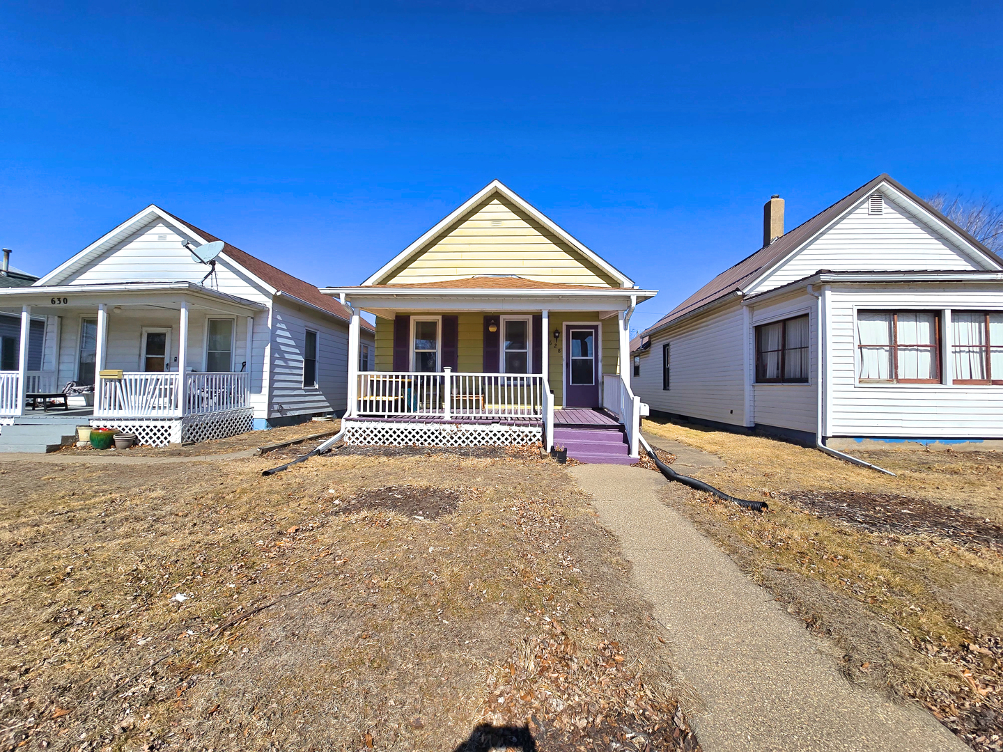 628 3rd Avenue South Clinton, IA 52732 - Photo 2 of 23 a view of a house with a outdoor space
