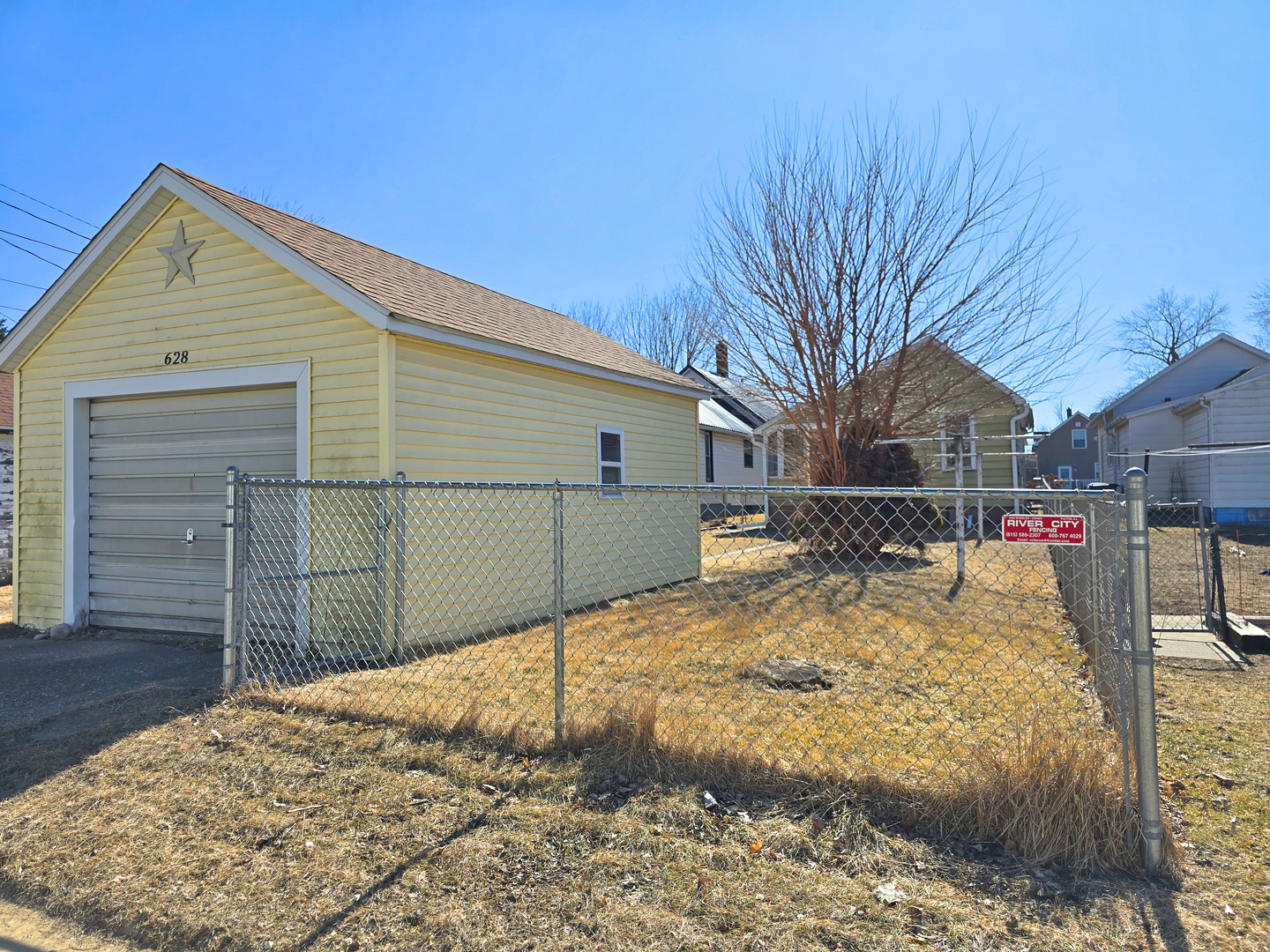 628 3rd Avenue South Clinton, IA 52732 - Photo 23 of 23 a view of backyard space