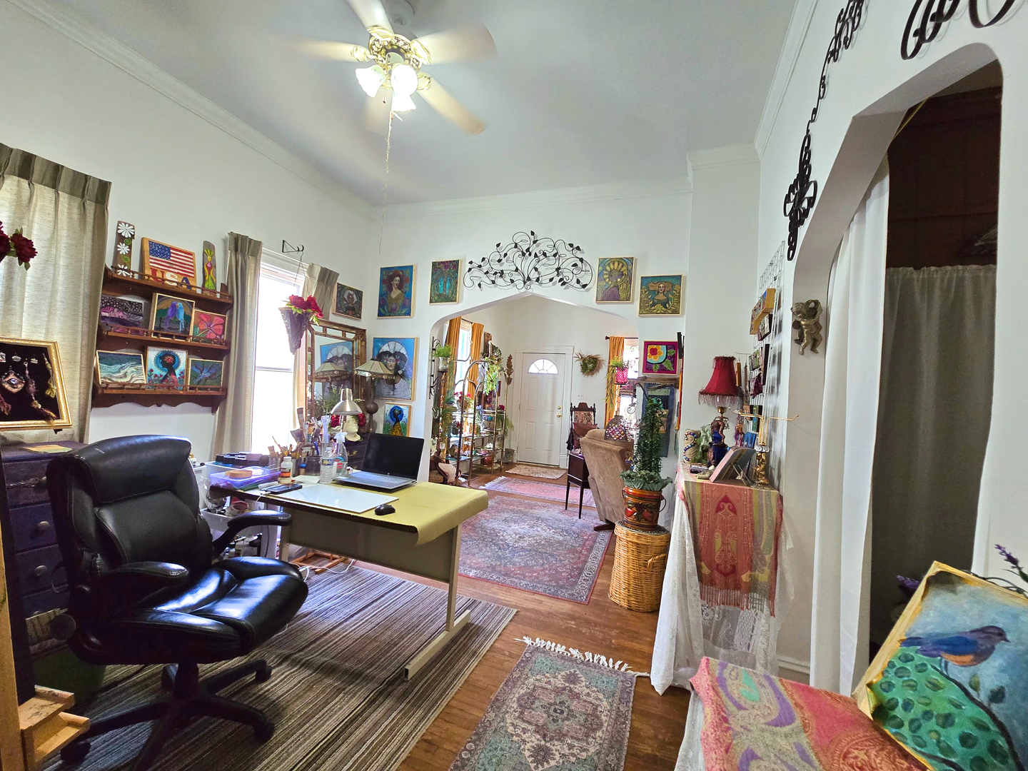 628 3rd Avenue South Clinton, IA 52732 - Photo 9 of 23 a living room with furniture fireplace and a flat screen tv