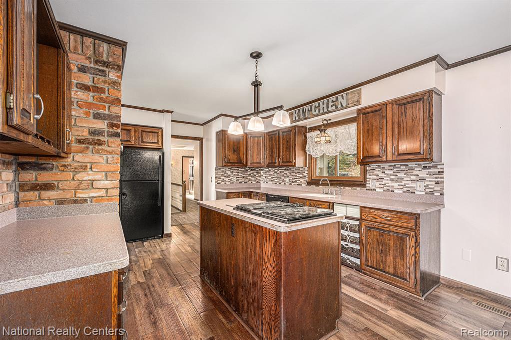 9494 Sashabaw Road Clarkston, MI 48348 - Photo 9 of 51