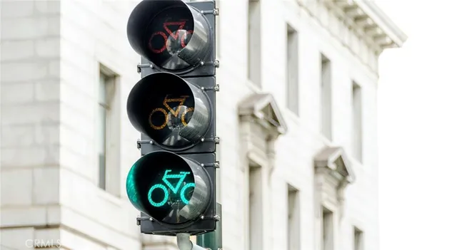 $5,636 | 100 Van Ness Avenue, Unit 215, San Francisco, CA 94102