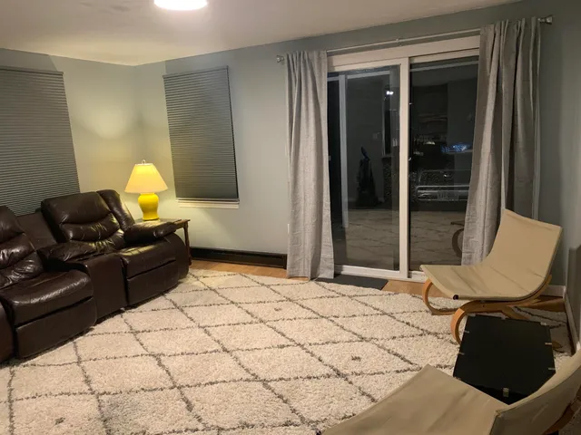 $2,000 | 8 Plaza Village Road, Unit 8B, Plymouth, NH 03264