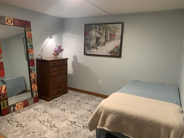 $2,000 | 8 Plaza Village Road, Unit 8B, Plymouth, NH 03264