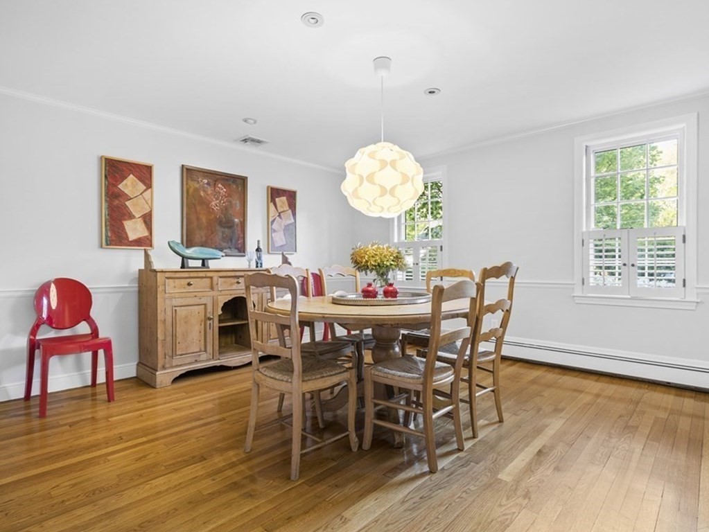 19 Colgate Road Wellesley, MA 02482 - Photo 3 of 18