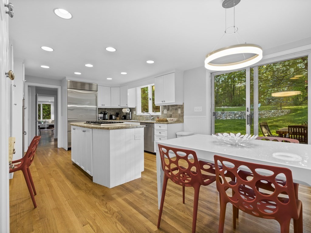 19 Colgate Road Wellesley, MA 02482 - Photo 6 of 18