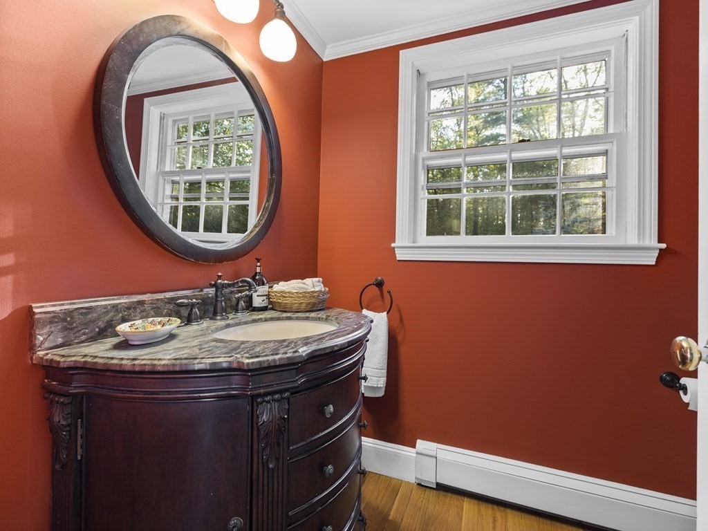 19 Colgate Road Wellesley, MA 02482 - Photo 8 of 18