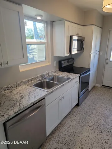 $2,225 | 1442 John Anderson Drive, Ormond Beach, FL 32176