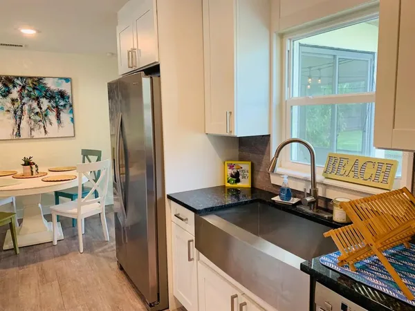 $2,600 | 4929 Brookmeade Drive, Sarasota, FL 34232